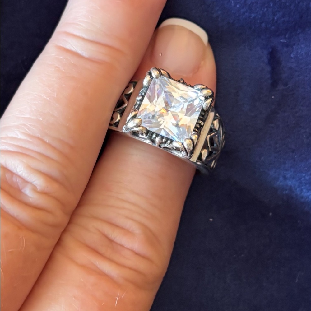 Silpada Silver Ring with Clear Gemstone - Picture 6 of 6